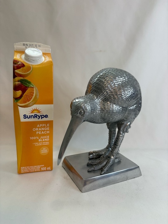 Other - Kiwi bird figurine, New Zealand